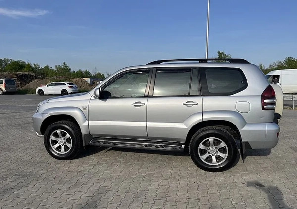 Toyota Land Cruiser cena 50900 przebieg: 243000, rok produkcji 2003 z Myślenice małe 92